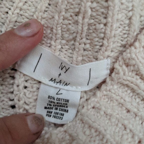 Tilly's cream sweater - Picture 4 of 4